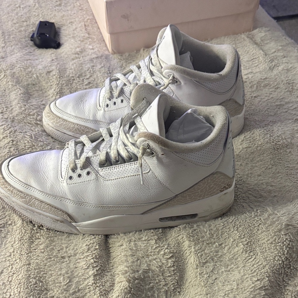 Men's White Athletic Shoes